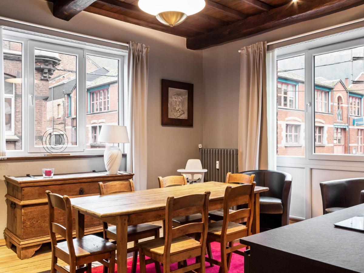 Stylish Apartment In Dinant Near The Maas Bagian luar foto
