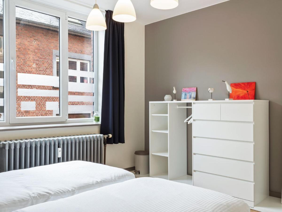 Stylish Apartment In Dinant Near The Maas Bagian luar foto